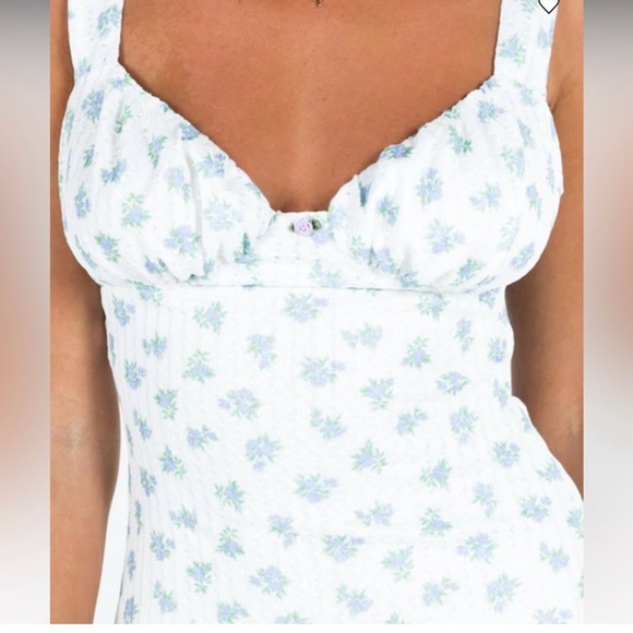 Princess Polly Lupton Floral Maxi Dress in White and Blue - Picture 3 of 7